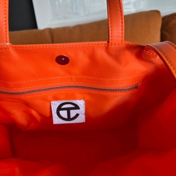 Medium Orange Telfar Shopper - Picture 2 of 3